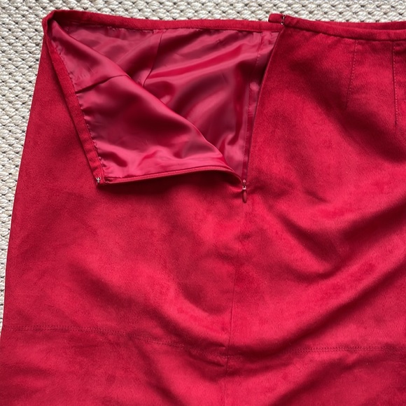 EVAN PICONE Red Suede Skirt Western Style Panel Split front - Picture 4 of 9